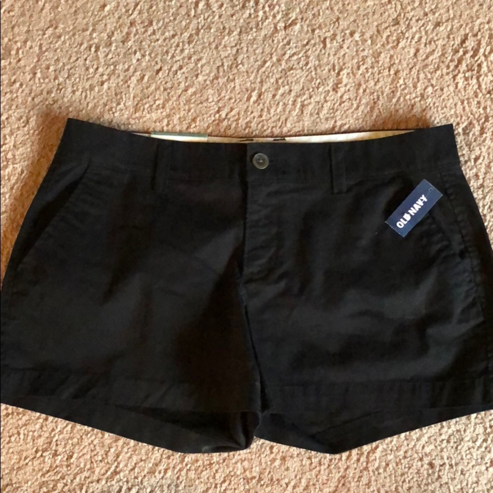 Old Navy black women’s short